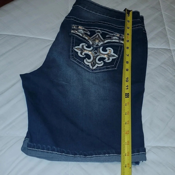New Direction Weekend Blue Jean Shorts with Studs and Cuffed Leg - Picture 5 of 11